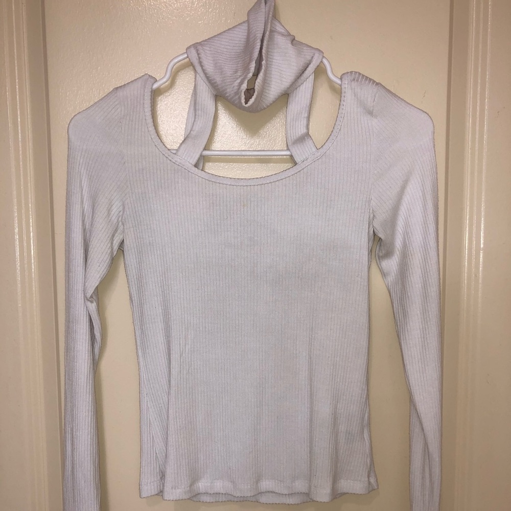 white turtleneck long sleeve top